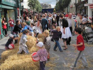 Click on image to see full-sized version O'Connell Street Festival