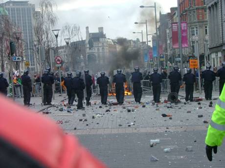 Click on image to see full-sized version Gardai And Protestors Come to Stand Off at Spike