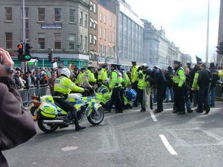Click on image to see full-sized version Gardai Try to push crowd from O Connell Street as March is Due to Begin