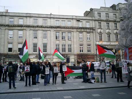 Click on image to see full-sized version Rally in Dublin (photo: Freda Hughes)