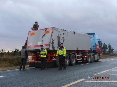 Click on image to see full-sized version Afternoon truck-sit