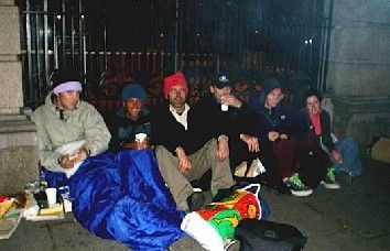 Click on image to see full-sized version sleepout outside the Dail c/o elaine