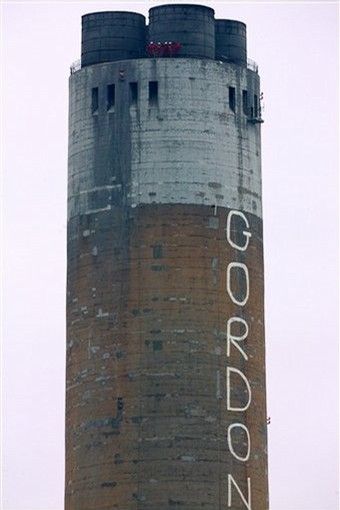 Gordon Bin It- "Lawful excuse" succeeds in UK court....perhaps opening the floodgates for more direct action, might we soon see a Greenpeace boat in Ireland?